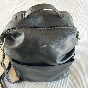 Mina Baie Stevie Midi black 100% leather backpack
